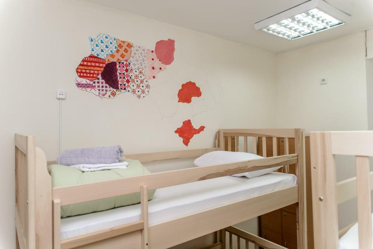 קייב Globus Lipki Hostel מראה חיצוני תמונה