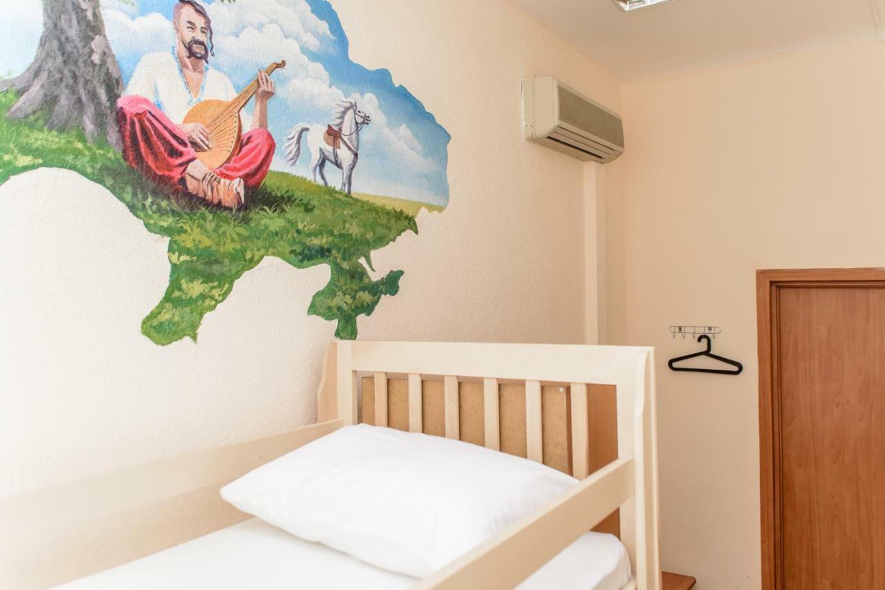קייב Globus Lipki Hostel מראה חיצוני תמונה