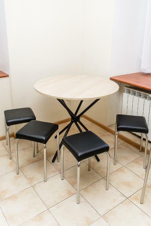 קייב Globus Lipki Hostel מראה חיצוני תמונה