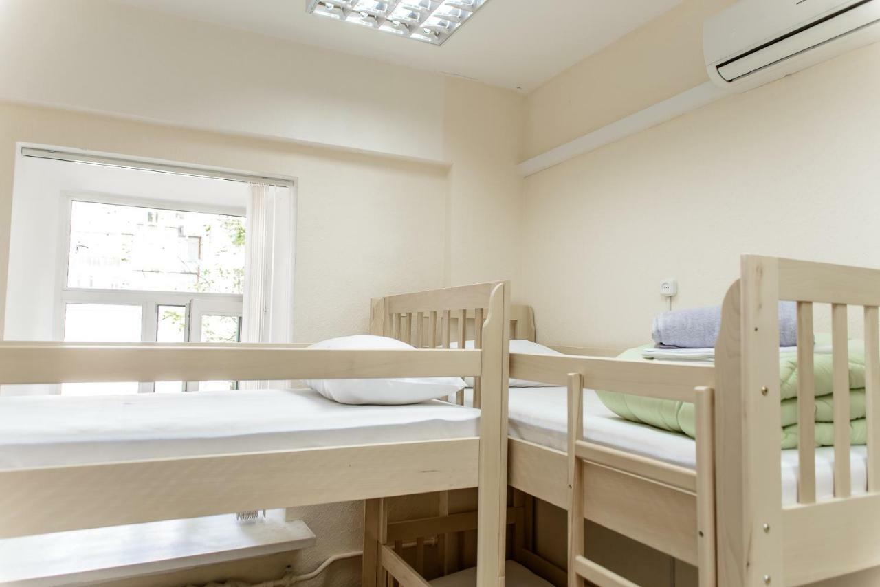 קייב Globus Lipki Hostel מראה חיצוני תמונה