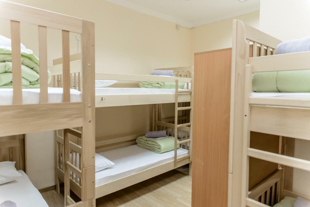 קייב Globus Lipki Hostel מראה חיצוני תמונה