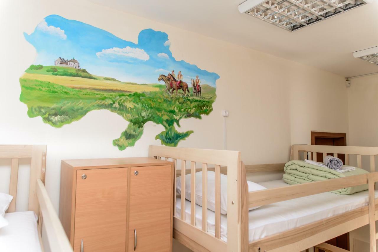קייב Globus Lipki Hostel מראה חיצוני תמונה