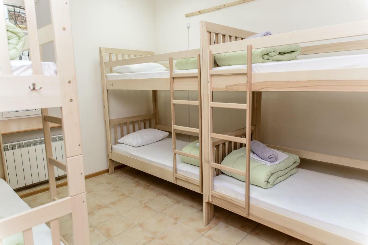 קייב Globus Lipki Hostel מראה חיצוני תמונה