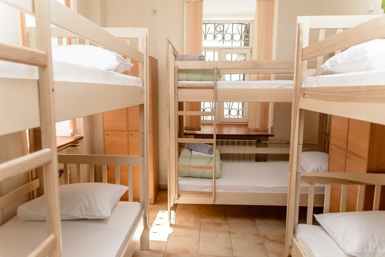 קייב Globus Lipki Hostel מראה חיצוני תמונה