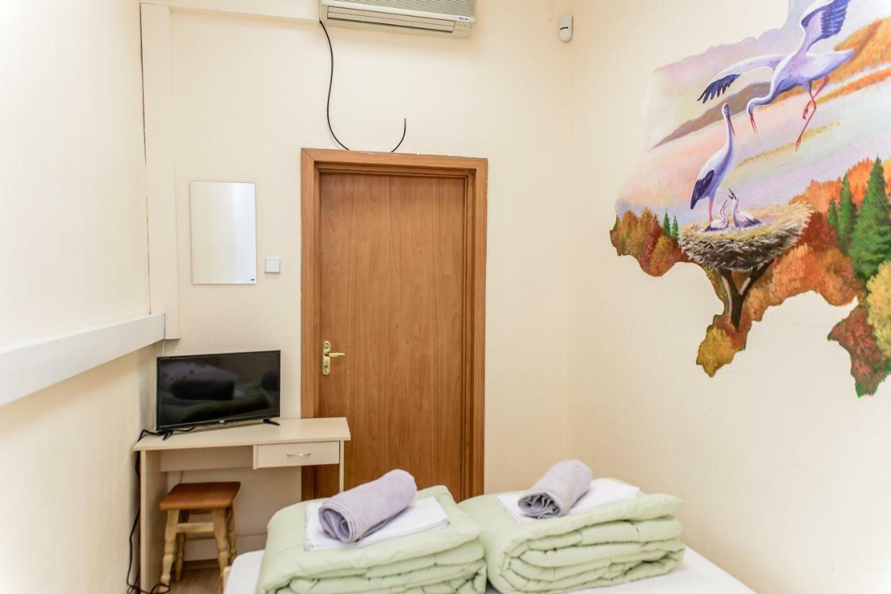 קייב Globus Lipki Hostel מראה חיצוני תמונה