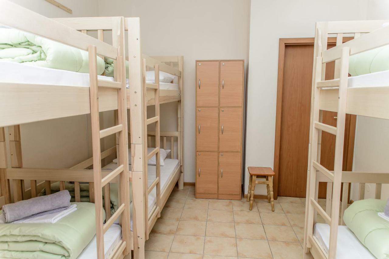 קייב Globus Lipki Hostel מראה חיצוני תמונה