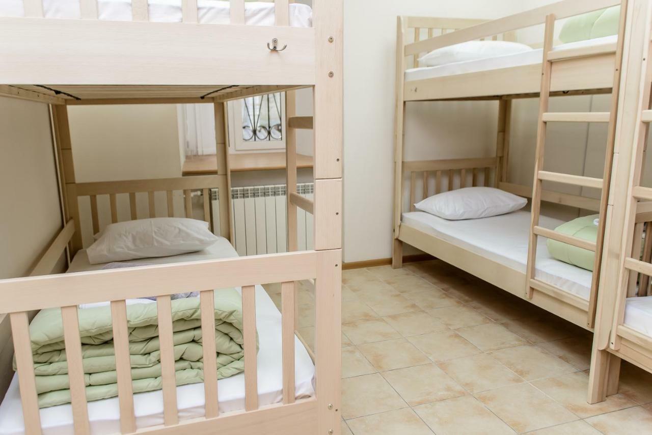 קייב Globus Lipki Hostel מראה חיצוני תמונה