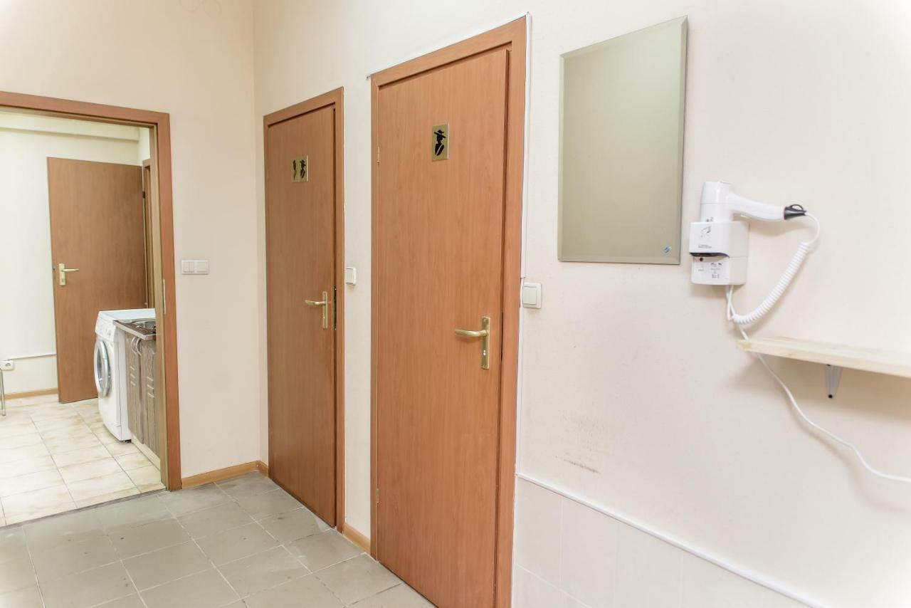 קייב Globus Lipki Hostel מראה חיצוני תמונה